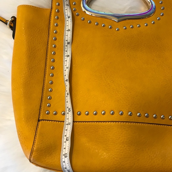 Studded bag - Picture 5 of 6